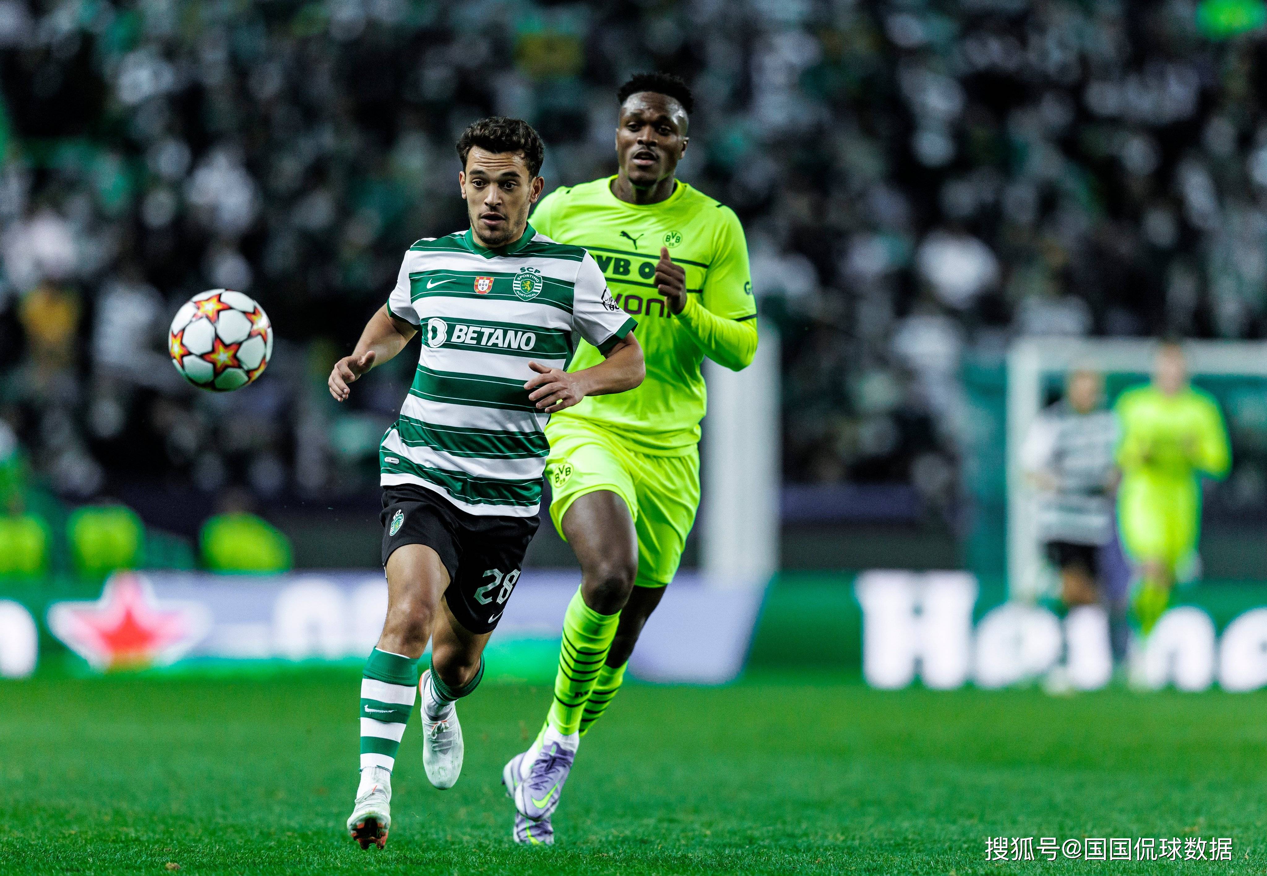 关于多特蒙德客场失利，球队面临重重困境的信息